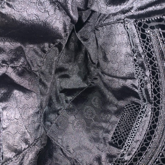 MICHAEL KORS BLACK LEATHER NYLON BAG, EXCELLENT CONDITION. - Picture 7 of 8